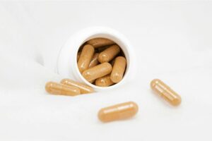 Delayed Release Capsules vs. Standard Capsules: Which Is Better for Your Formula?